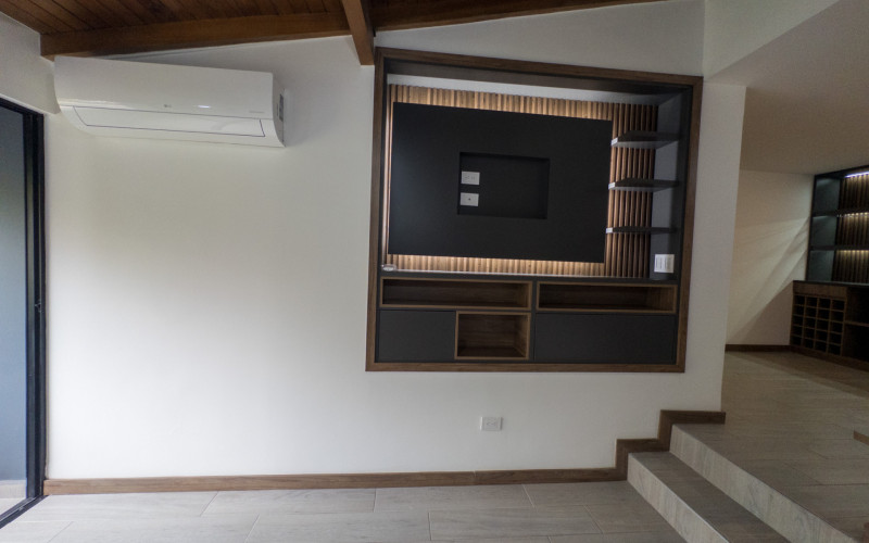 Turn-Key Boutique Duplex in Laureles | High-Yield Cash-Flowing Asset