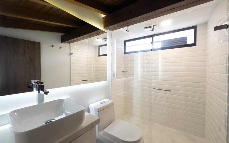 Turn-Key Boutique Duplex in Laureles | High-Yield Cash-Flowing Asset