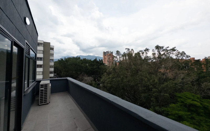 Turn-Key Boutique Duplex in Laureles | High-Yield Cash-Flowing Asset