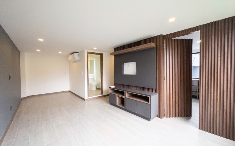 Turn-Key Boutique Duplex in Laureles | High-Yield Cash-Flowing Asset