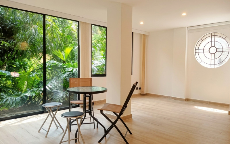 Modern Furnished Apartment in Provenza: A Serene Oasis Steps from Medellín’s Zona Rosa