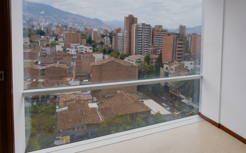 Oficina en Medellín en Laureles