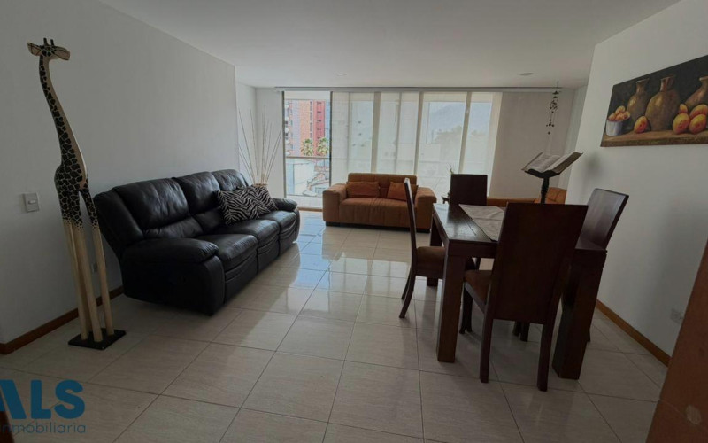 Apartamento en Medellín en Nuevos Conquistadores