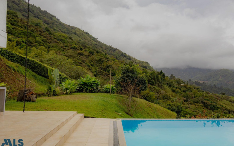 Finca Recreativa en Barbosa en V. Isaza