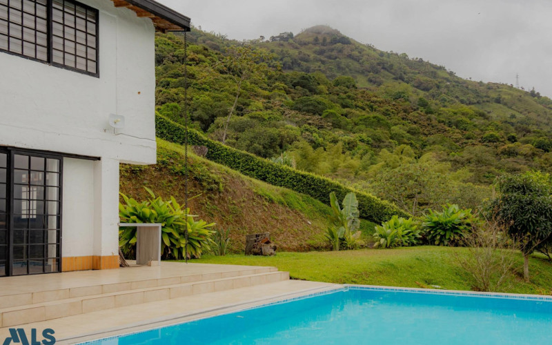 Finca Recreativa en Barbosa en V. Isaza