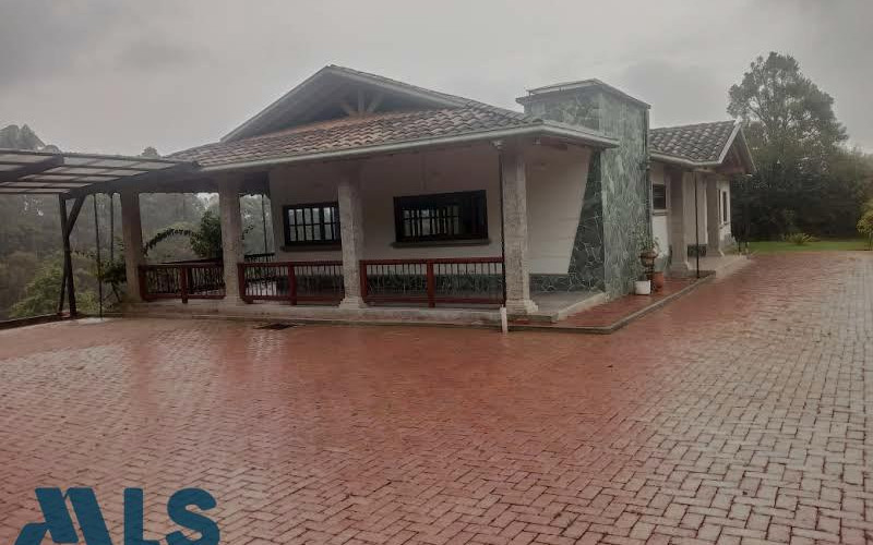 Casa en Rionegro en Aeropuerto