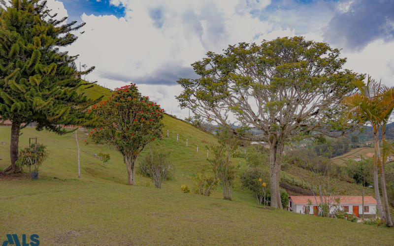 Lote Residencial en San Vicente en Urbano