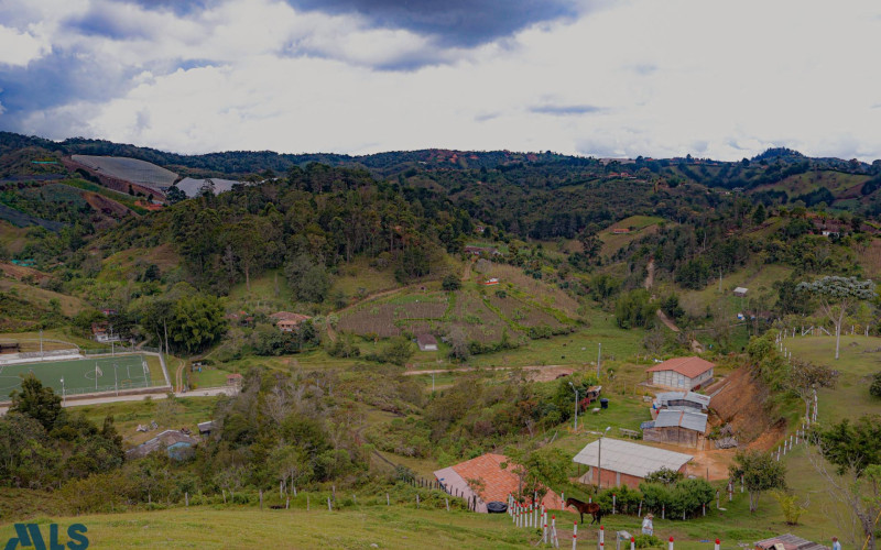 Lote Residencial en San Vicente en Urbano