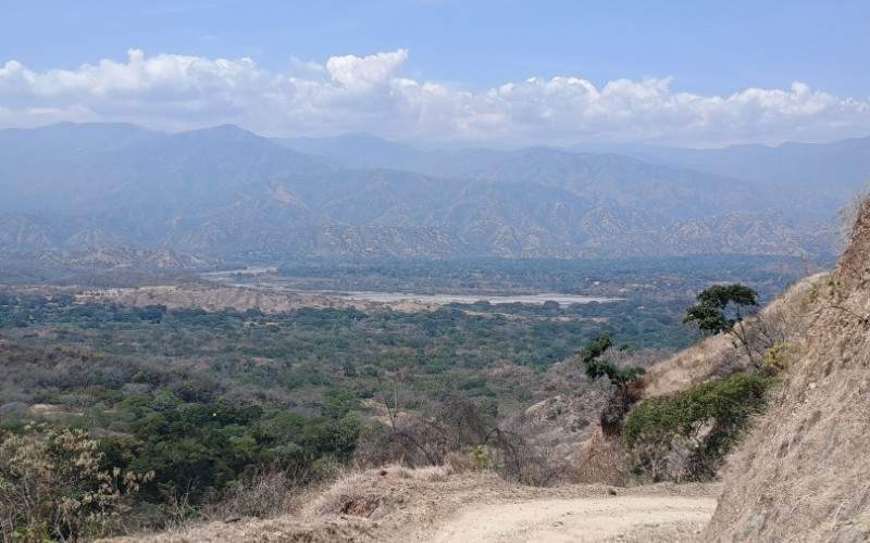 SALE OF A LOT WITH A BEAUTIFUL VIEW