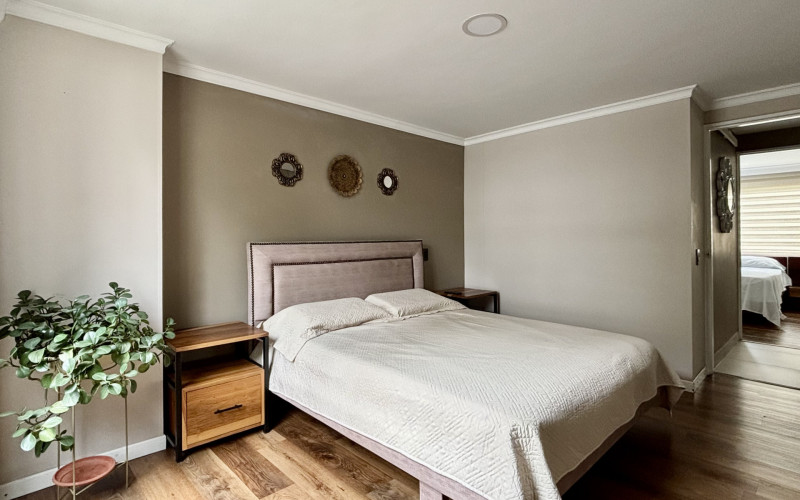 Strategic location & luxury renovation: Ready for move-in