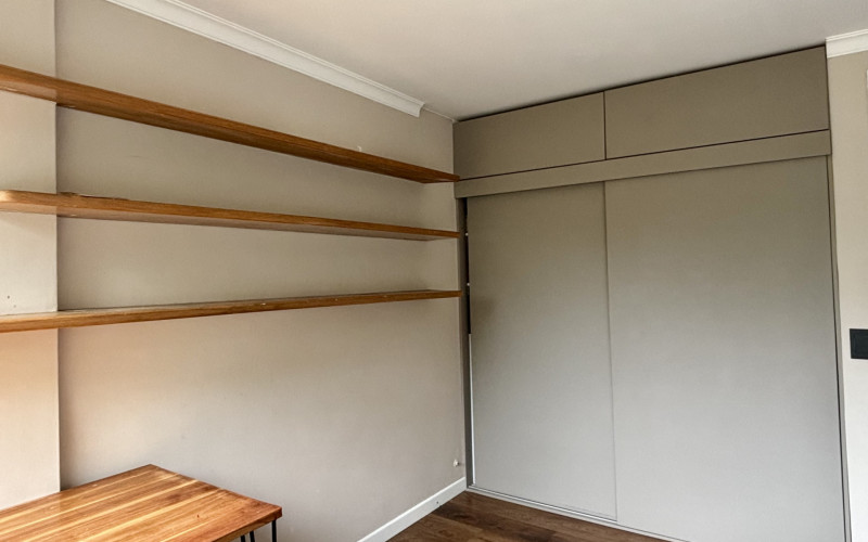 Strategic location & luxury renovation: Ready for move-in