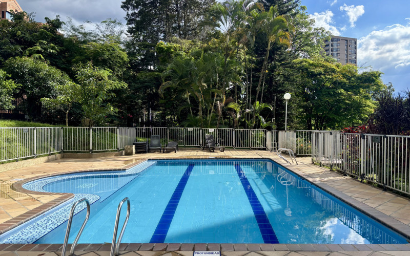 Strategic location & luxury renovation: Ready for move-in