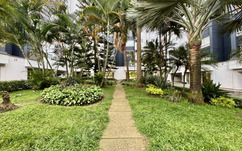 Strategic location & luxury renovation: Ready for move-in