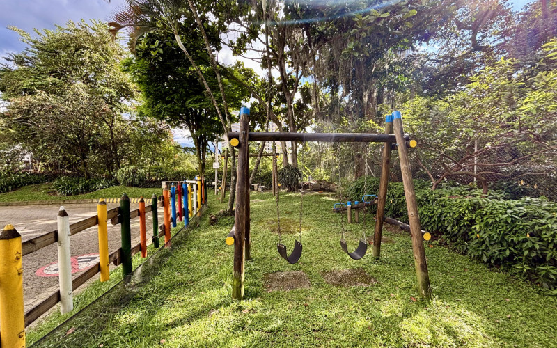 Strategic location & luxury renovation: Ready for move-in