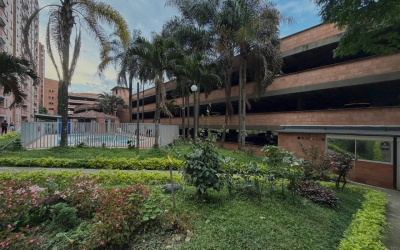 Apartamento en Medellín en Los Colores