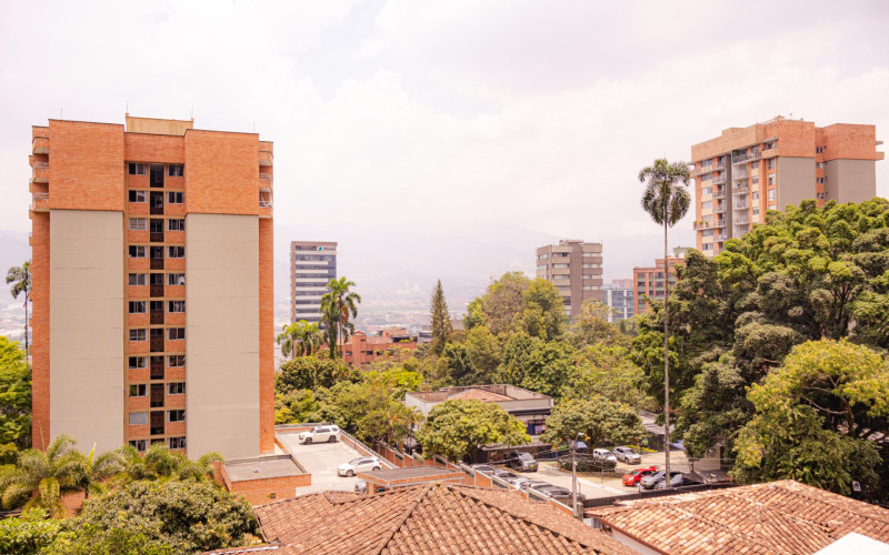 Exquisite Luxury Living at Acquaviva | Heart of Castropol, El Poblado