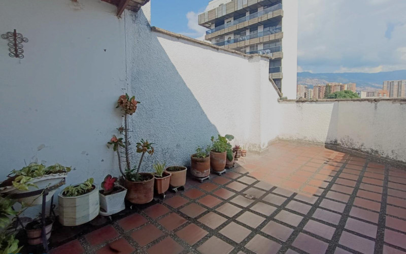 Apartamento en Medellín en Los Colores