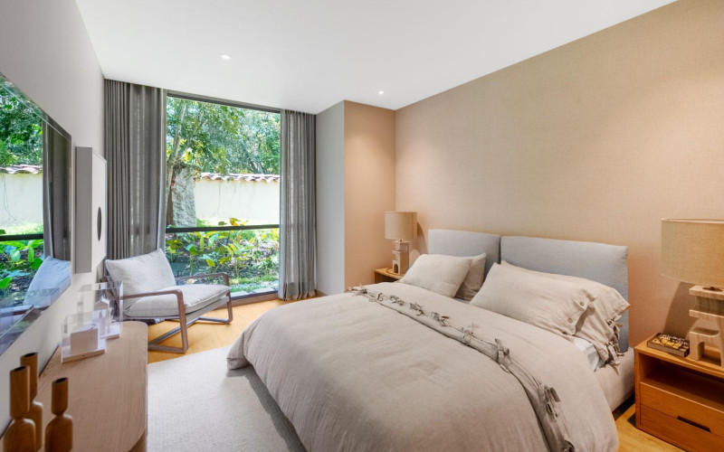 Nature-Inspired Luxury Estates in El Poblado: Expansive Family Residences in Medellín’s Premier Green Belt