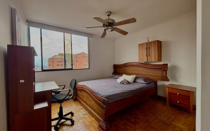 Apartamento en Medellín en Oviedo