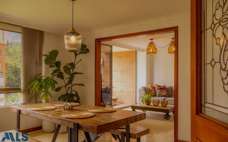 Apartamento en Medellín en El Tesoro