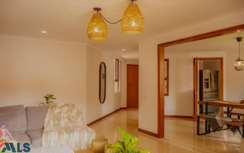 Apartamento en Medellín en El Tesoro