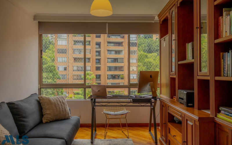 Apartamento en Medellín en El Tesoro