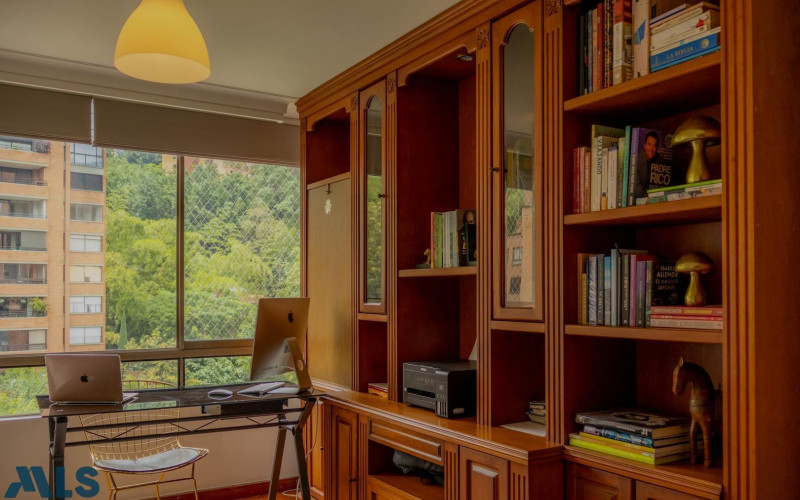 Apartamento en Medellín en El Tesoro