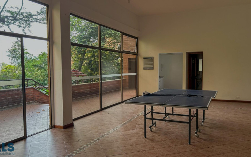 Apartamento en Medellín en El Tesoro