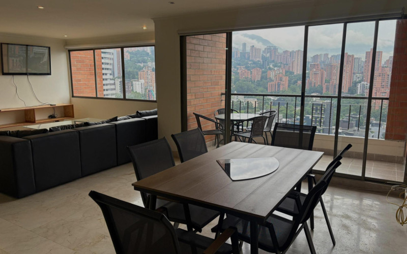 Apartamento en Medellín en Lalinde