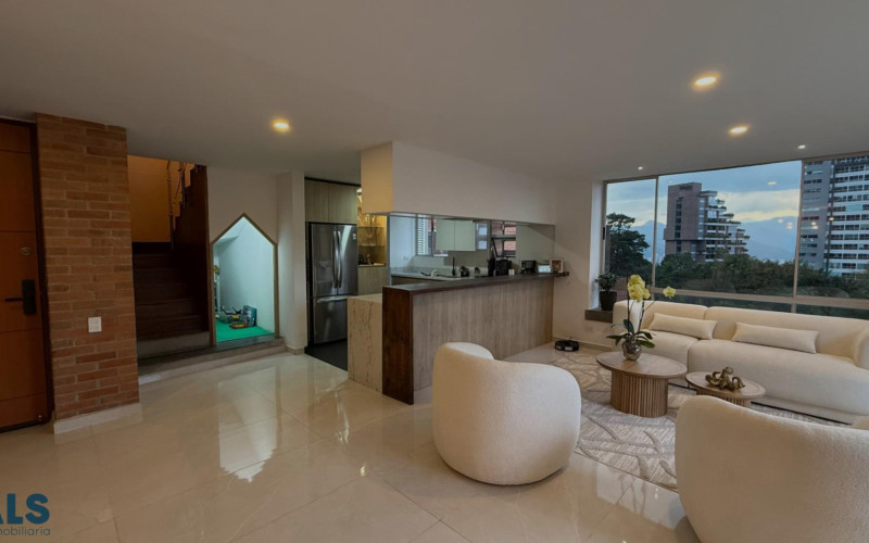 Apartamento en Medellín en El Tesoro