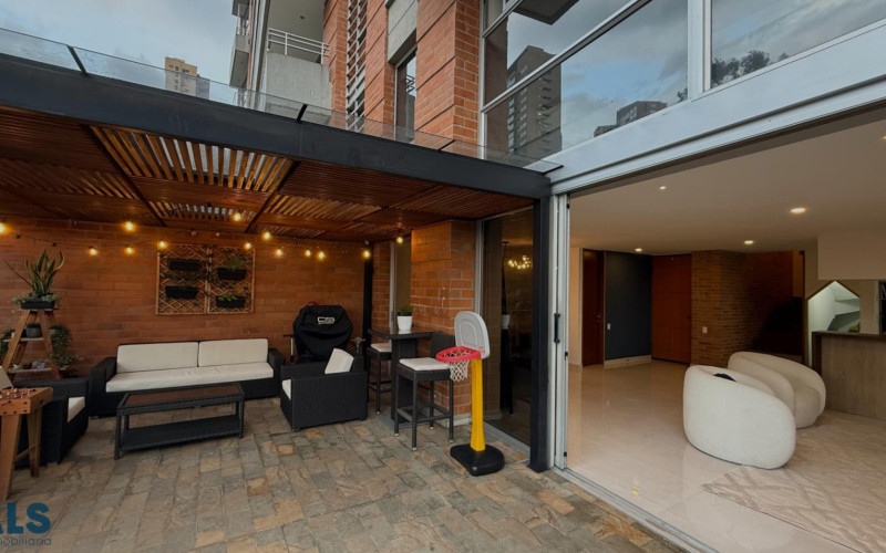 Apartamento en Medellín en El Tesoro