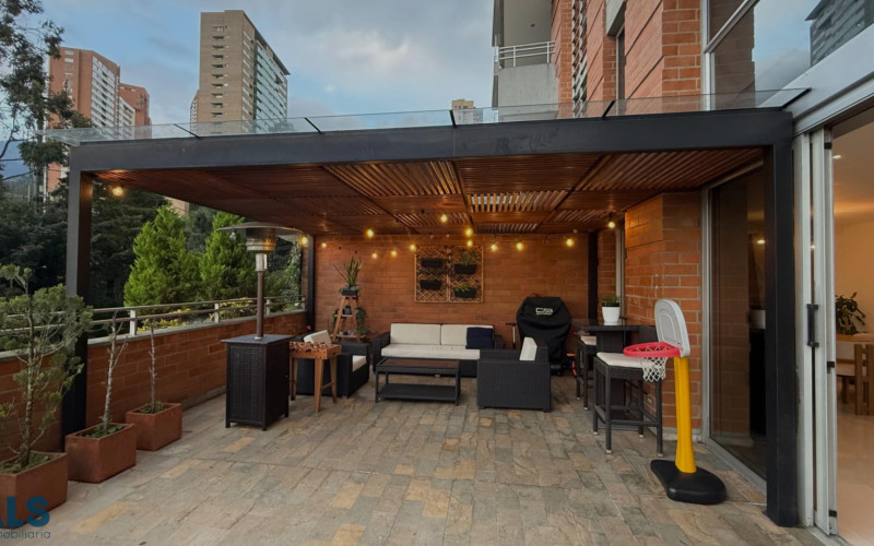 Apartamento en Medellín en El Tesoro
