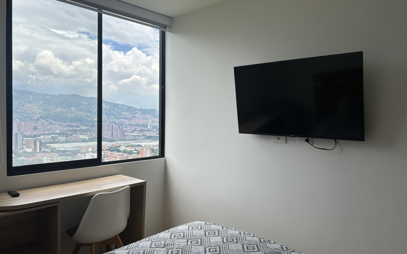 Modern Apartment for Sale in Envigado, El Trianón | Unobstructed City View