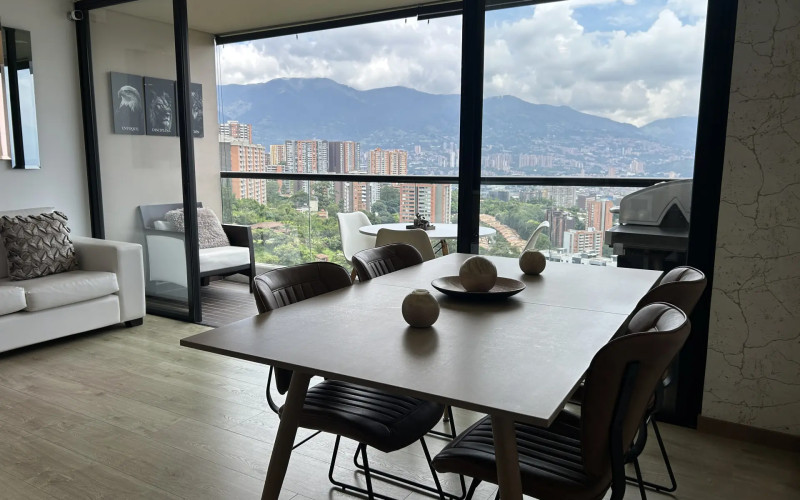Modern Apartment for Sale in Envigado, El Trianón | Unobstructed City View