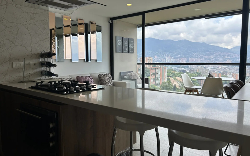 Modern Apartment for Sale in Envigado, El Trianón | Unobstructed City View