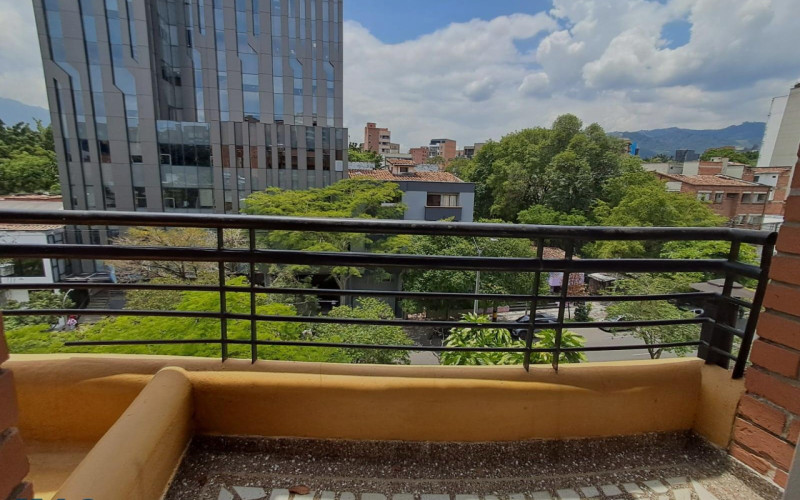 Apartamento en Medellín en Laureles