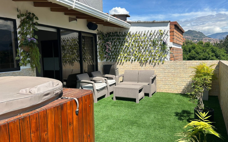 Luxury duplex penthouse in Laureles – 182 m² REMAX MEDELLÍN