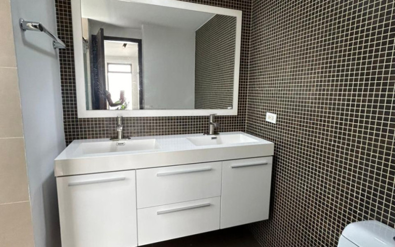 Luxury duplex penthouse in Laureles – 182 m² REMAX MEDELLÍN