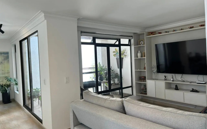 Luxury duplex penthouse in Laureles – 182 m² REMAX MEDELLÍN