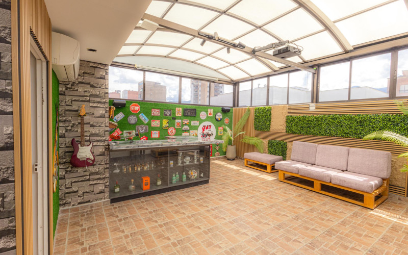 Luxury duplex penthouse in Laureles – 182 m² REMAX MEDELLÍN