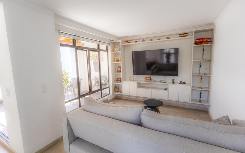 Luxury duplex penthouse in Laureles – 182 m² REMAX MEDELLÍN