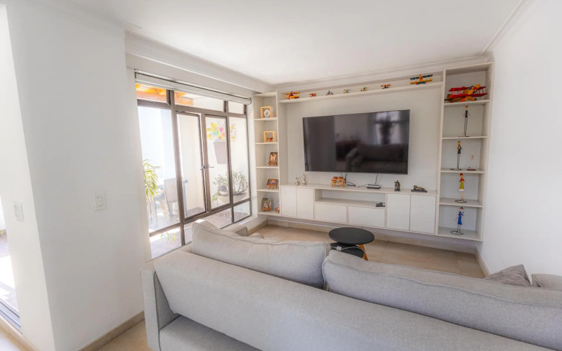 Luxury duplex penthouse in Laureles – 182 m² REMAX MEDELLÍN