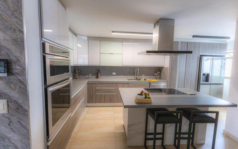 Luxury duplex penthouse in Laureles – 182 m² REMAX MEDELLÍN