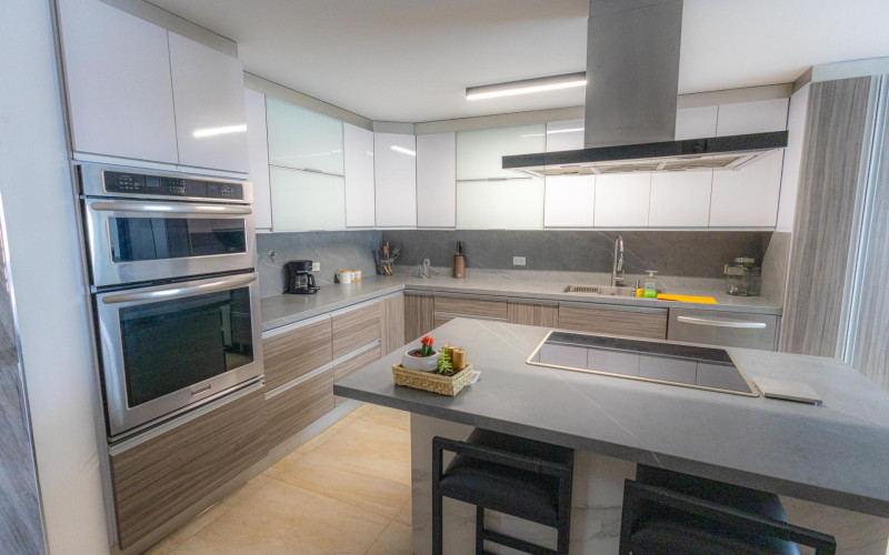 Luxury duplex penthouse in Laureles – 182 m² REMAX MEDELLÍN