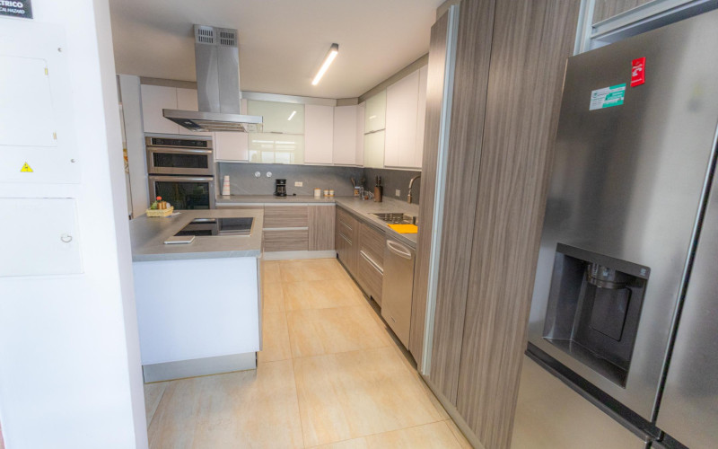 Luxury duplex penthouse in Laureles – 182 m² REMAX MEDELLÍN