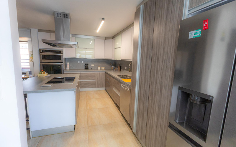 Luxury duplex penthouse in Laureles – 182 m² REMAX MEDELLÍN