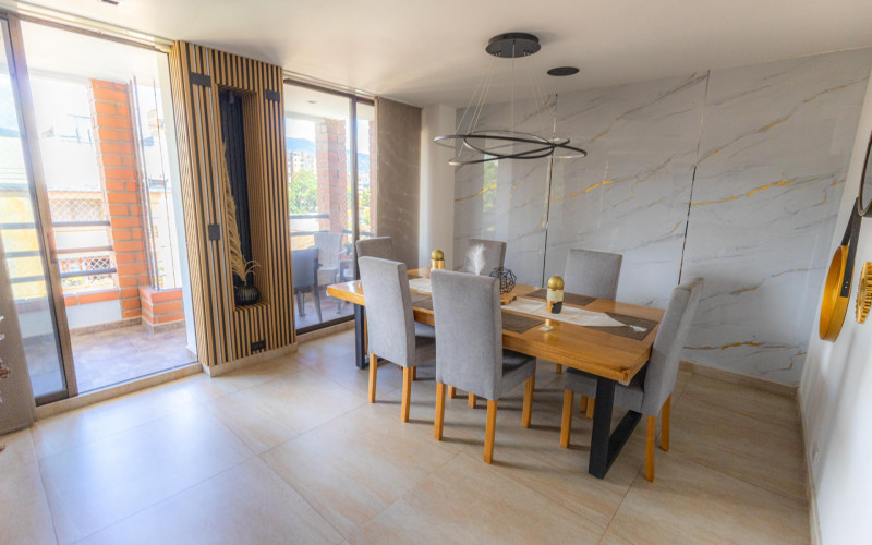 Luxury duplex penthouse in Laureles – 182 m² REMAX MEDELLÍN