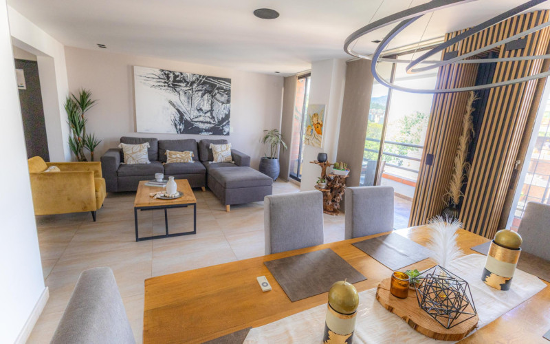 Luxury duplex penthouse in Laureles – 182 m² REMAX MEDELLÍN