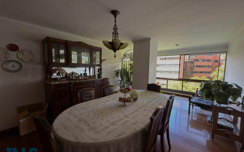 Apartamento en Medellín en Oviedo