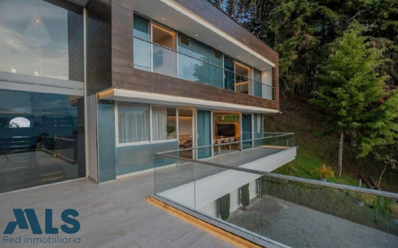 Casa en Medellín en Las Palmas